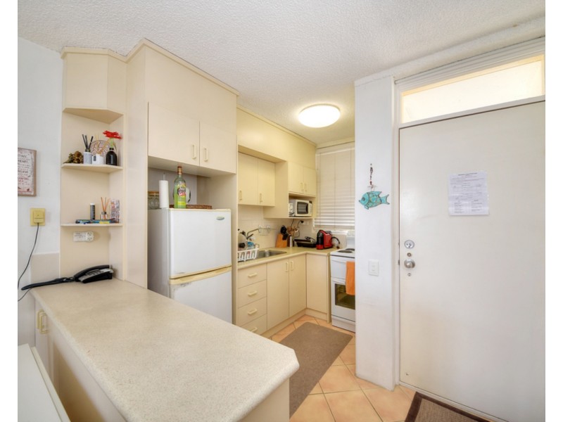 33/64 The Esplanade, Surfers Paradise QLD 4217