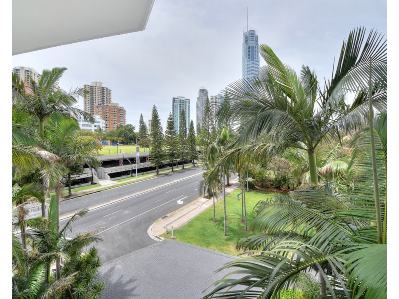 Surfers Plaza/70  Remembrance Drive, Surfers Paradise QLD 4217