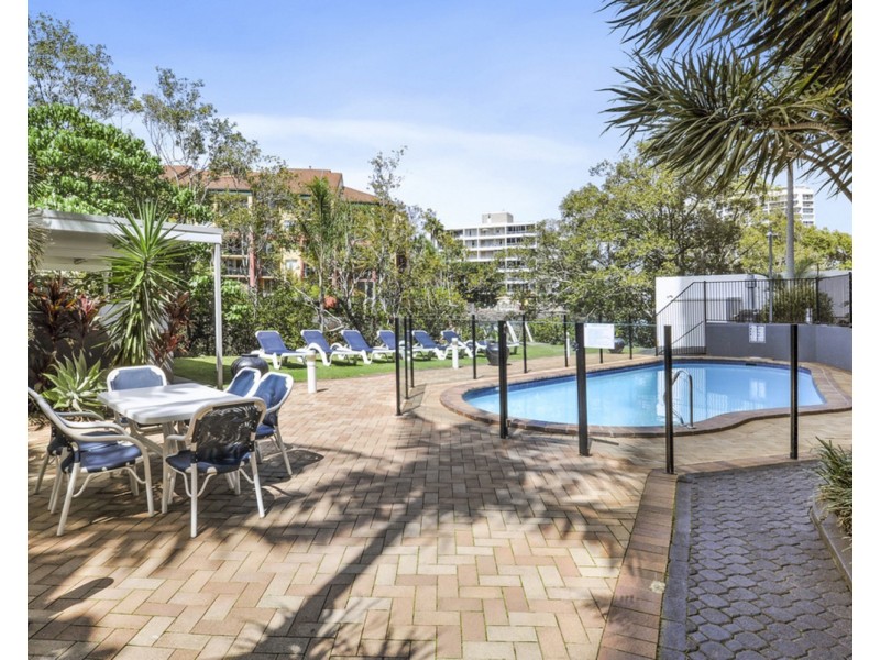 Surfers Plaza/70  Remembrance Drive, Surfers Paradise QLD 4217