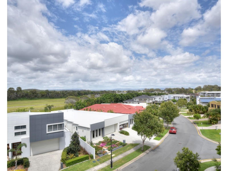 Zephyr/15 Compass Drive, Biggera Waters QLD 4216
