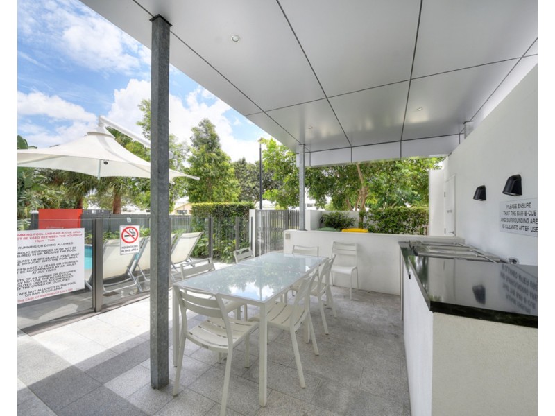 Zephyr/15 Compass Drive, Biggera Waters QLD 4216