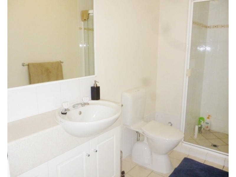 13/27 Walton Street, Southport QLD 4215