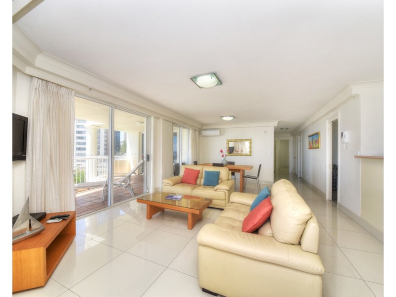 18/7 Elkhorn Avenue, Surfers Paradise QLD 4217