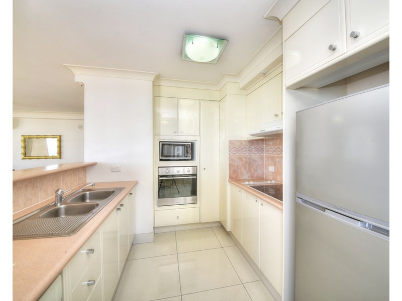 18/7 Elkhorn Avenue, Surfers Paradise QLD 4217