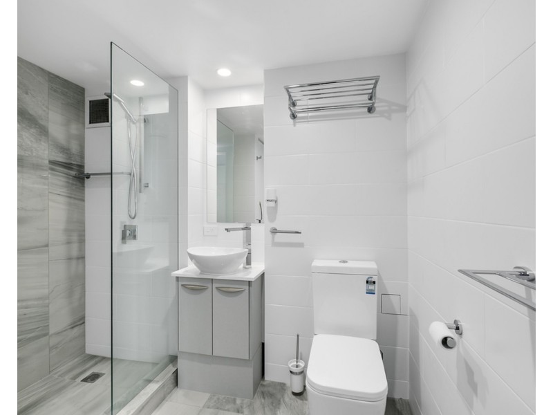 Unit 141 “Anchorage”/32 Riverview Parade, Surfers Paradise QLD 4217