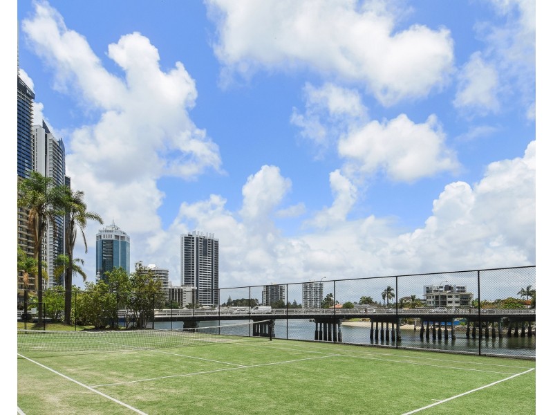 5A/2 Riverview Parade, Surfers Paradise QLD 4217