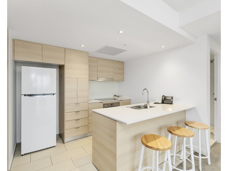 50 Surf Parade, Broadbeach QLD 4218