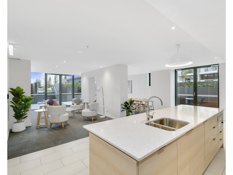 50 Surf Parade, Broadbeach QLD 4218