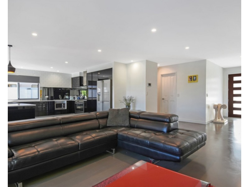 58 Blair Athol Crescent, Bundall QLD 4217