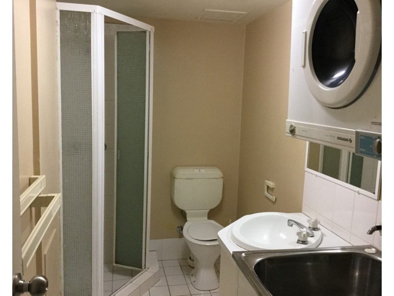 “Budds Beach Apartments”/43 Cypress Avenue, Surfers Paradise QLD 4217