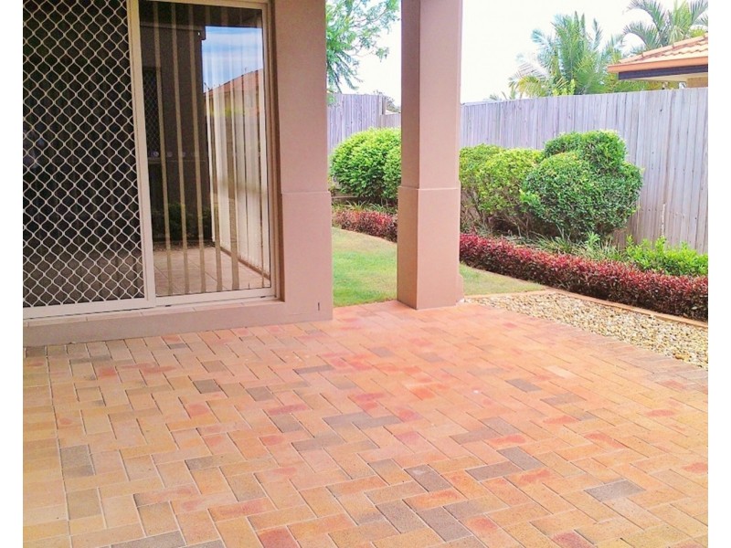 33 Sugargum Court, Molendinar QLD 4214