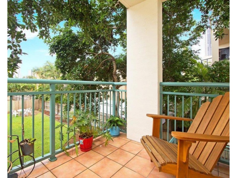 8/9 Stanhill Drive, Surfers Paradise QLD 4217