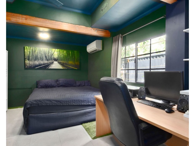 1/5 Dowling Drive, Southport QLD 4215