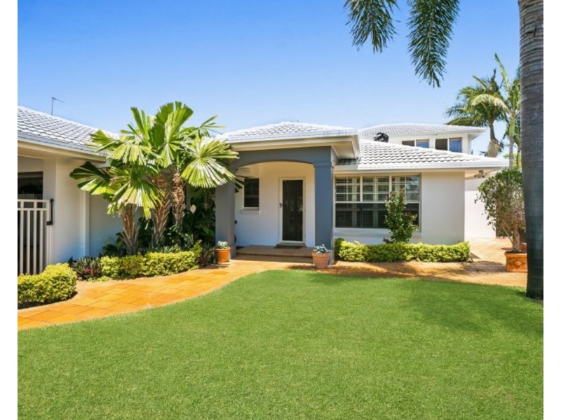 60 Blair Athol Crescent, Sorrento QLD 4217