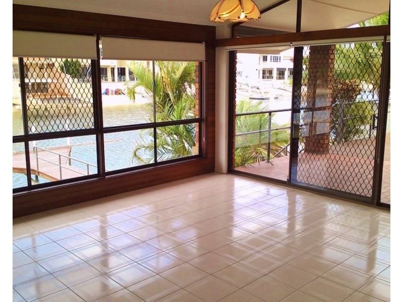 98 Commodore Drive, Surfers Paradise QLD 4217