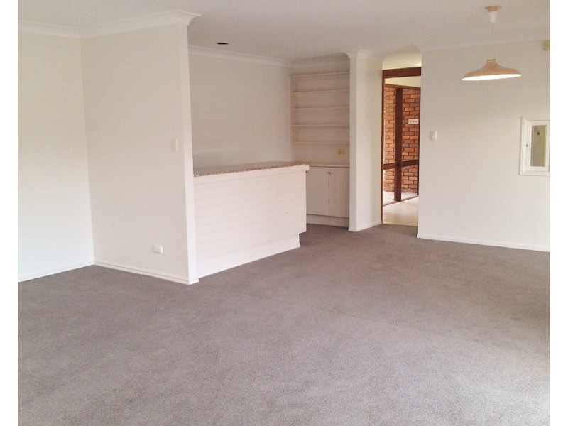 98 Commodore Drive, Surfers Paradise QLD 4217