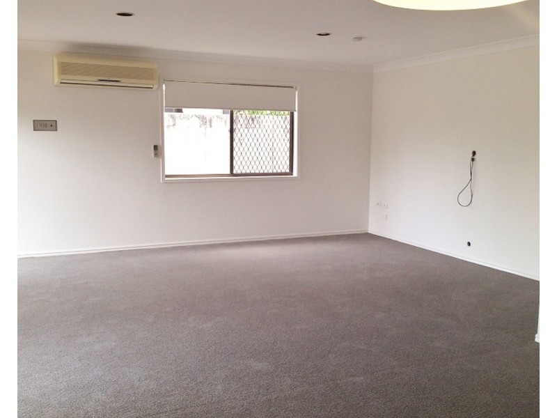 98 Commodore Drive, Surfers Paradise QLD 4217