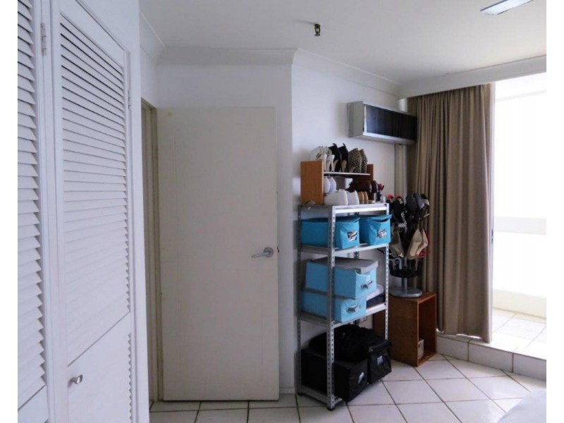 97/114 The Esplanade, Surfers Paradise QLD 4217