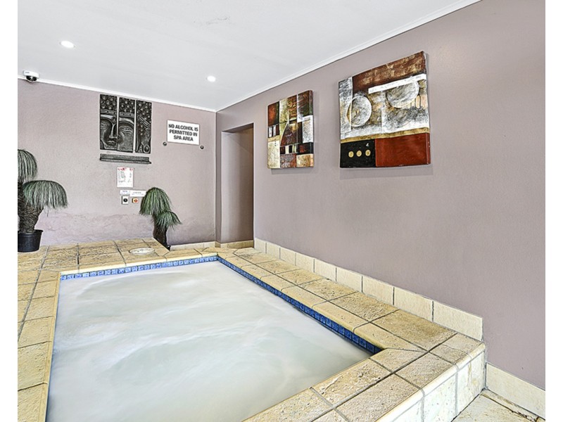 2/103 Salerno Street, Surfers Paradise QLD 4217