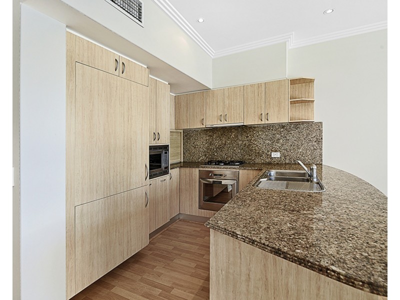 2/103 Salerno Street, Surfers Paradise QLD 4217