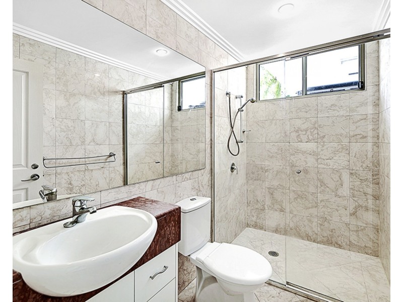 2/103 Salerno Street, Surfers Paradise QLD 4217