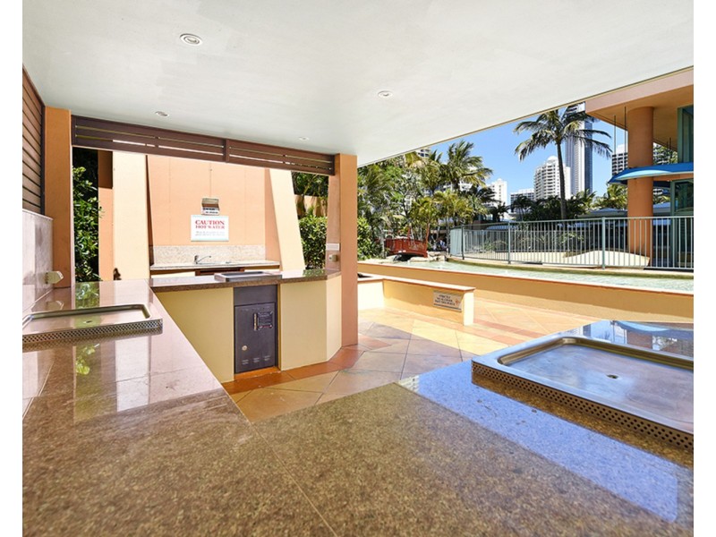 “Crown Tower”/5-19 Palm Avenue, Surfers Paradise QLD 4217