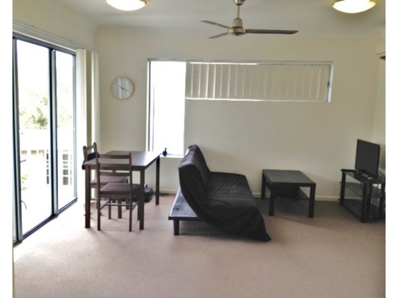 “Seabreeze on Phillip”/7 Phillip Street, Labrador QLD 4215
