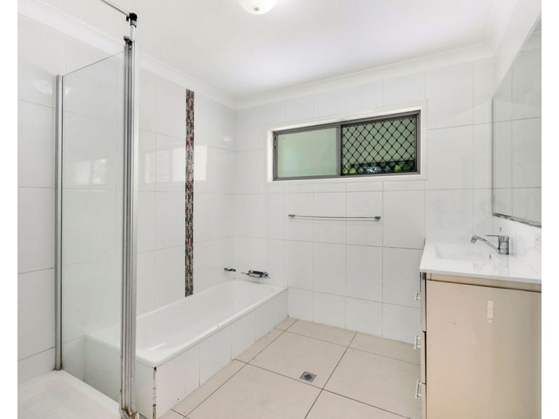 31 Coombabah Road, Runaway Bay QLD 4216