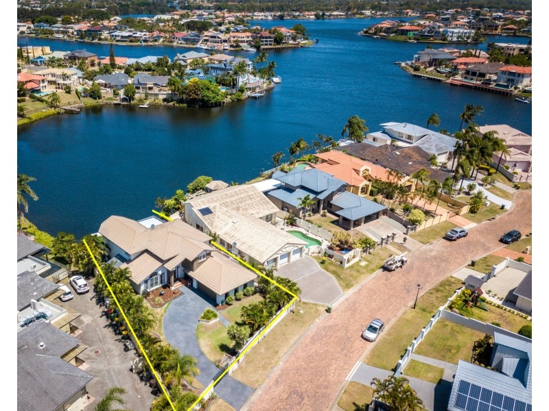 6 Key Biscayne, Clear Island Waters QLD 4226