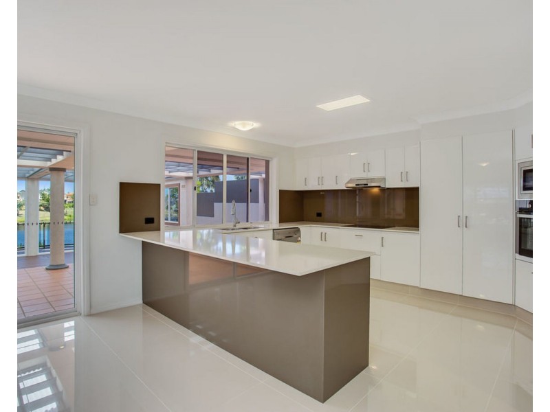 6 Key Biscayne, Clear Island Waters QLD 4226