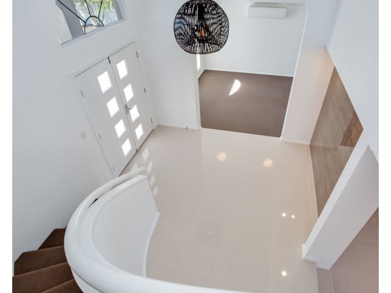 6 Key Biscayne, Clear Island Waters QLD 4226