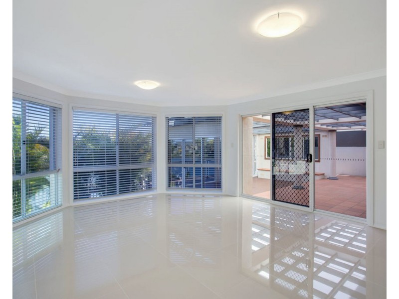 6 Key Biscayne, Clear Island Waters QLD 4226