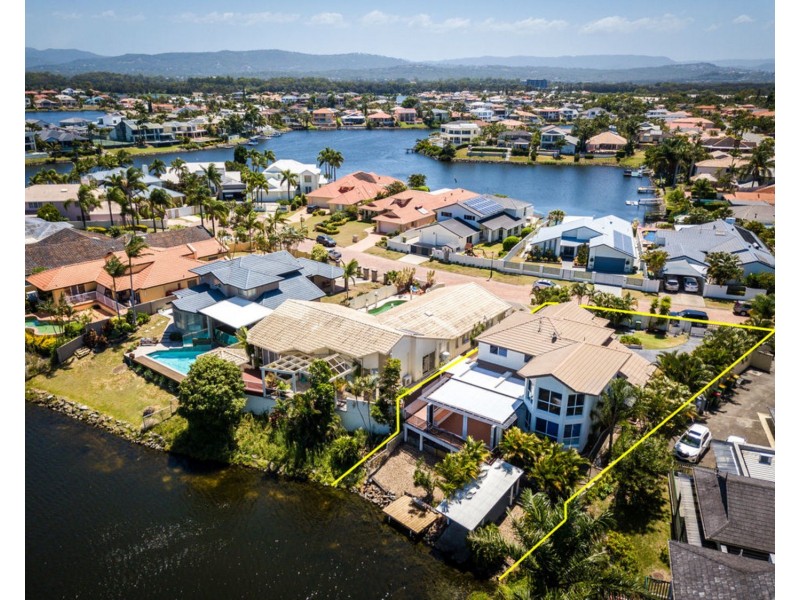 6 Key Biscayne, Clear Island Waters QLD 4226