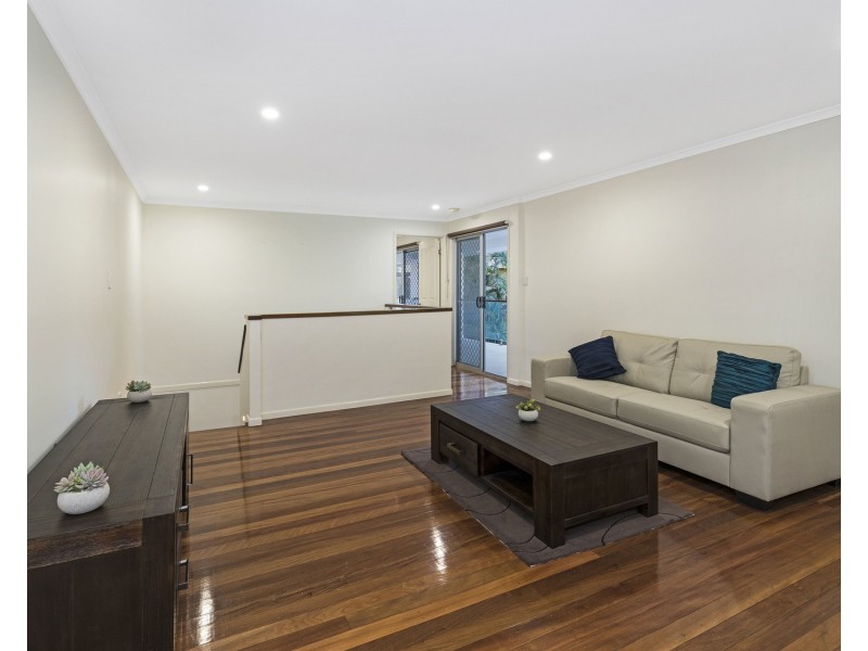 58 Boronia Avenue, Holland Park West QLD 4121