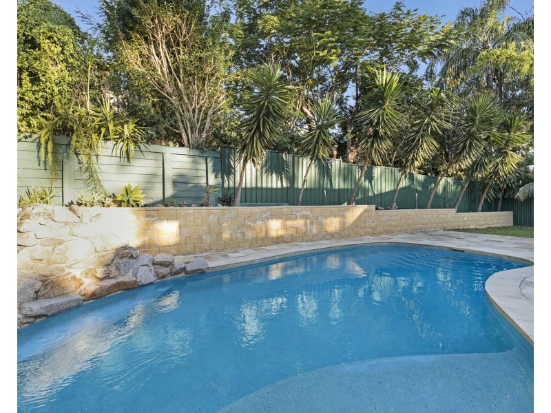 58 Boronia Avenue, Holland Park West QLD 4121