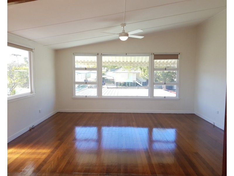 71 Wemvern Street, Upper Mount Gravatt QLD 4122