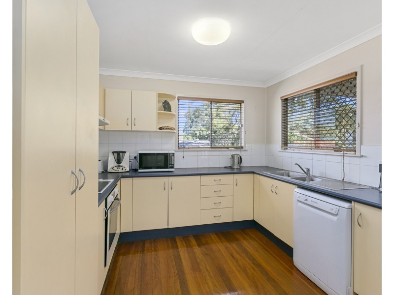 450 Nursery Road, Holland Park QLD 4121