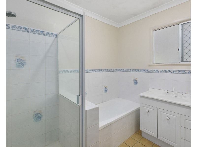 450 Nursery Road, Holland Park QLD 4121