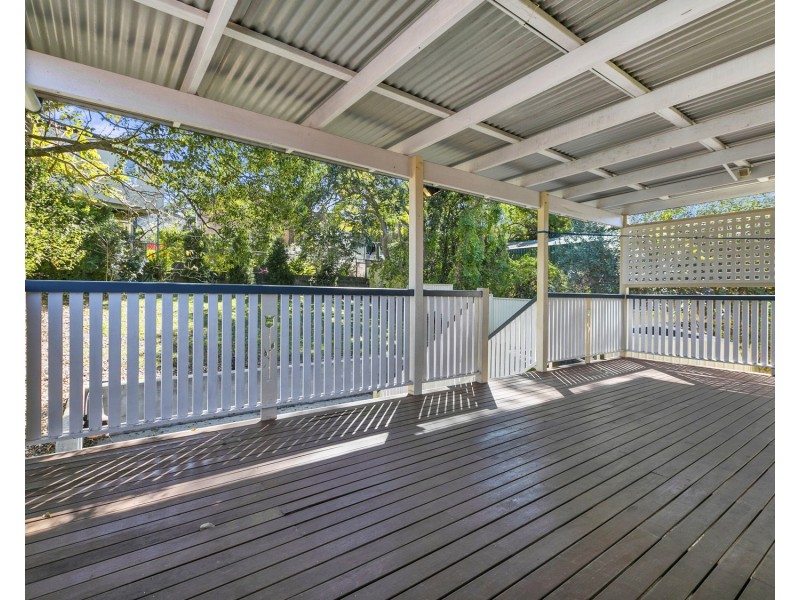 450 Nursery Road, Holland Park QLD 4121