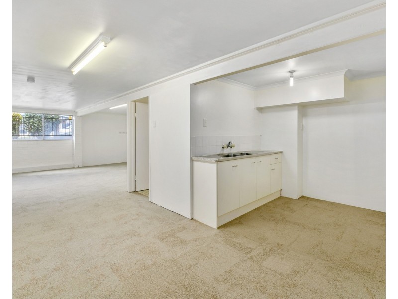 57 Monash Road, Tarragindi QLD 4121