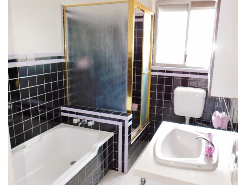 2 Stephens Street, Annerley QLD 4103