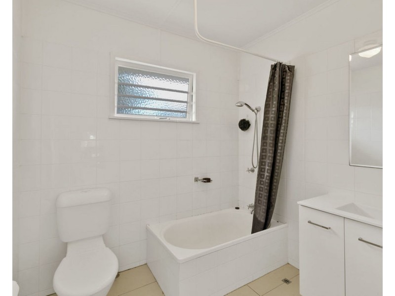 12 Newington Street, Tarragindi QLD 4121