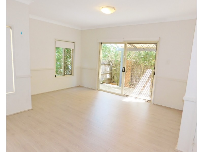 3/18 Lockhart Street, Woolloongabba QLD 4102