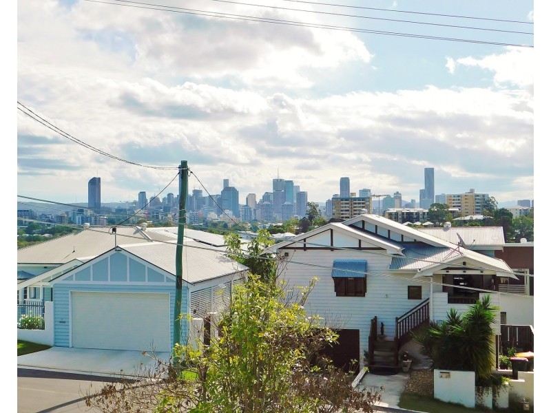 21 Power Street, Norman Park QLD 4170