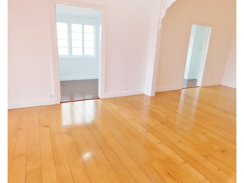 21 Power Street, Norman Park QLD 4170