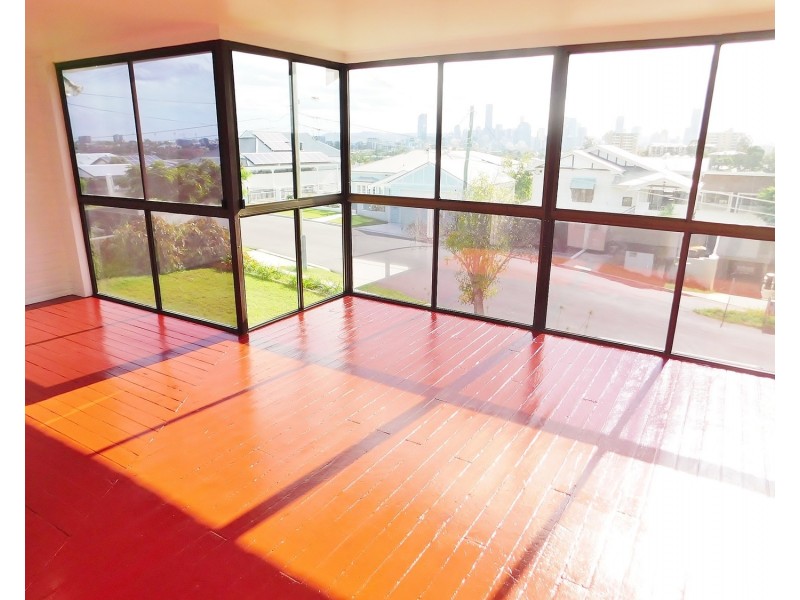 21 Power Street, Norman Park QLD 4170