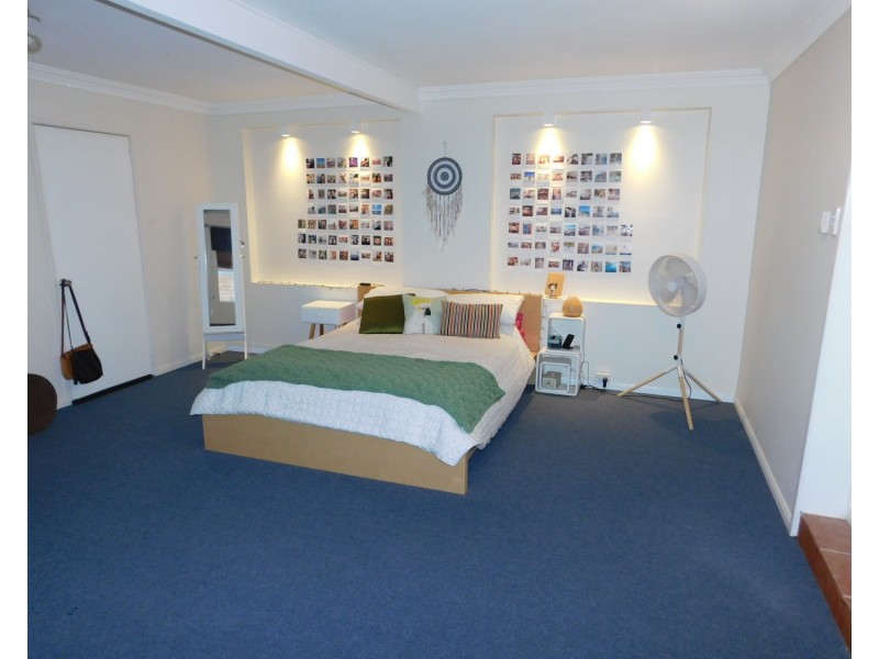 8 Marlton Street, Tarragindi QLD 4121