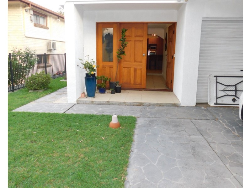 8 Marlton Street, Tarragindi QLD 4121