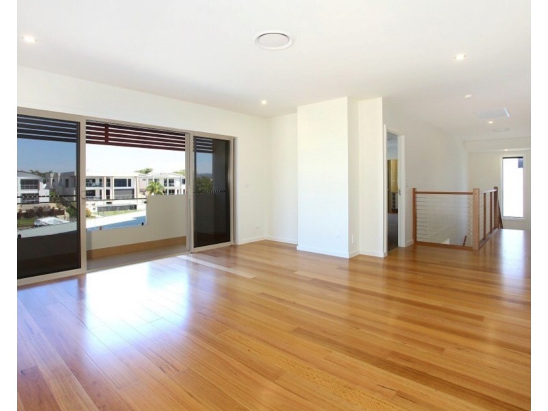 63 Southaven Drive, Helensvale QLD 4212