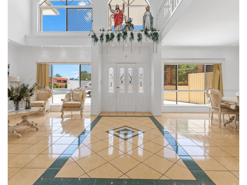 40 Baikal Place, Westlake QLD 4074